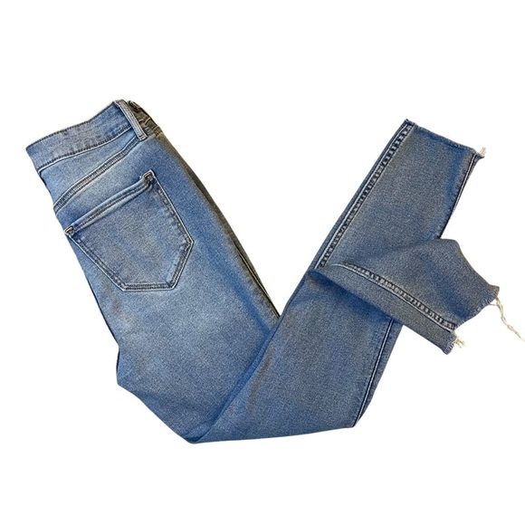 Old Navy Rockstar Extra High Rise Super Skinny Jeans - Picture 1 of 9